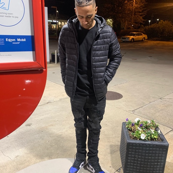 Meet your Posher, Carlos - Picture 1 of 1